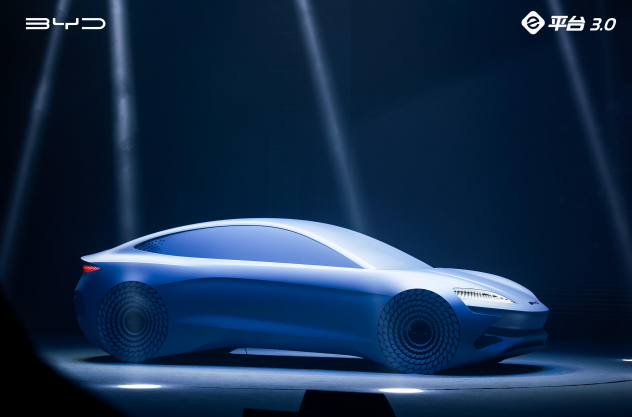 新能源车月销已超6万辆 比亚迪为下一个百万销量再祭杀手锏 新能源车月销已超6万辆 比亚迪为下一个百万销量再祭杀手锏