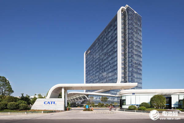 欧洲本土化打法升级 宁德时代手握锂电材料“生命源”