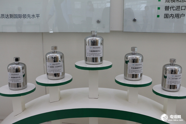 六氟磷酸锂,电解液,电解液溶剂