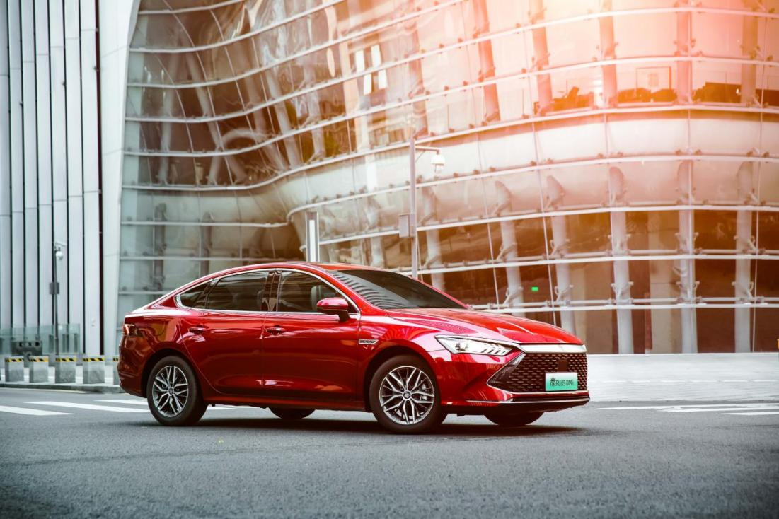 新能源月销再破9万!2021年比亚迪新能源乘用车销量近60万 新能源月销再破9万!2021年比亚迪新能源乘用车销量近60万