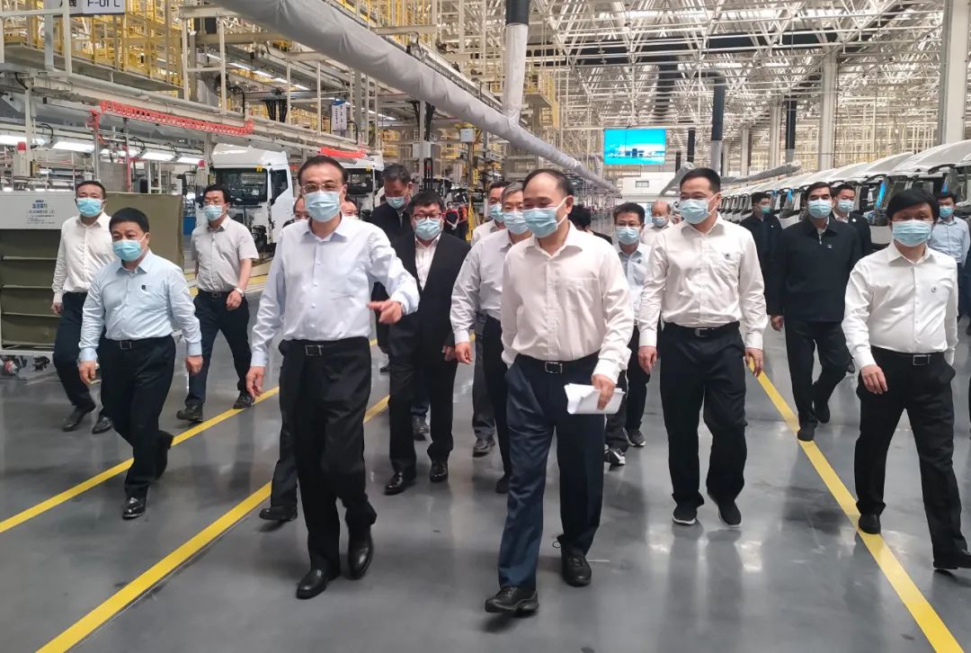 国务院总理李克强考察吉利新能源商用车上饶低碳数智工厂
