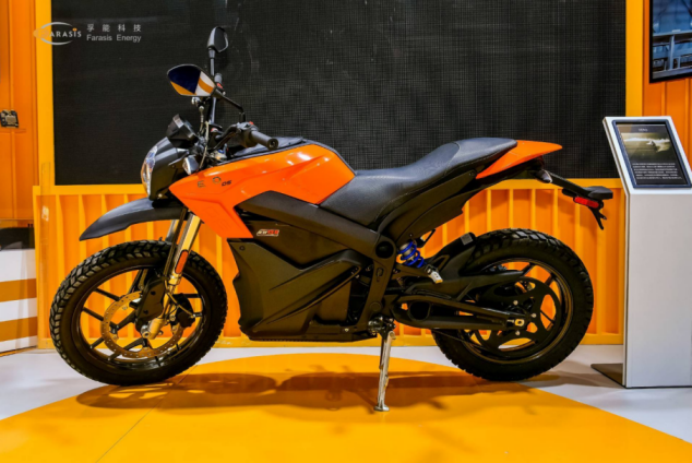 本届摩博会上，孚能展台展出ZERO展车