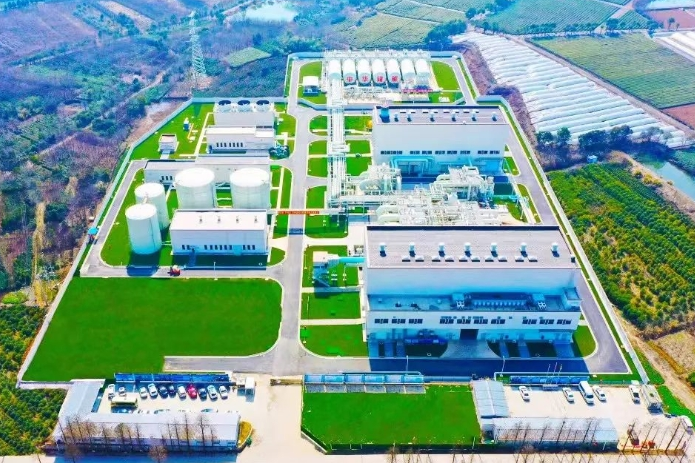 非补燃式压缩空气储能电站 图片来源:中国能建 非补燃式压缩空气储能电站 图片来源:中国能建