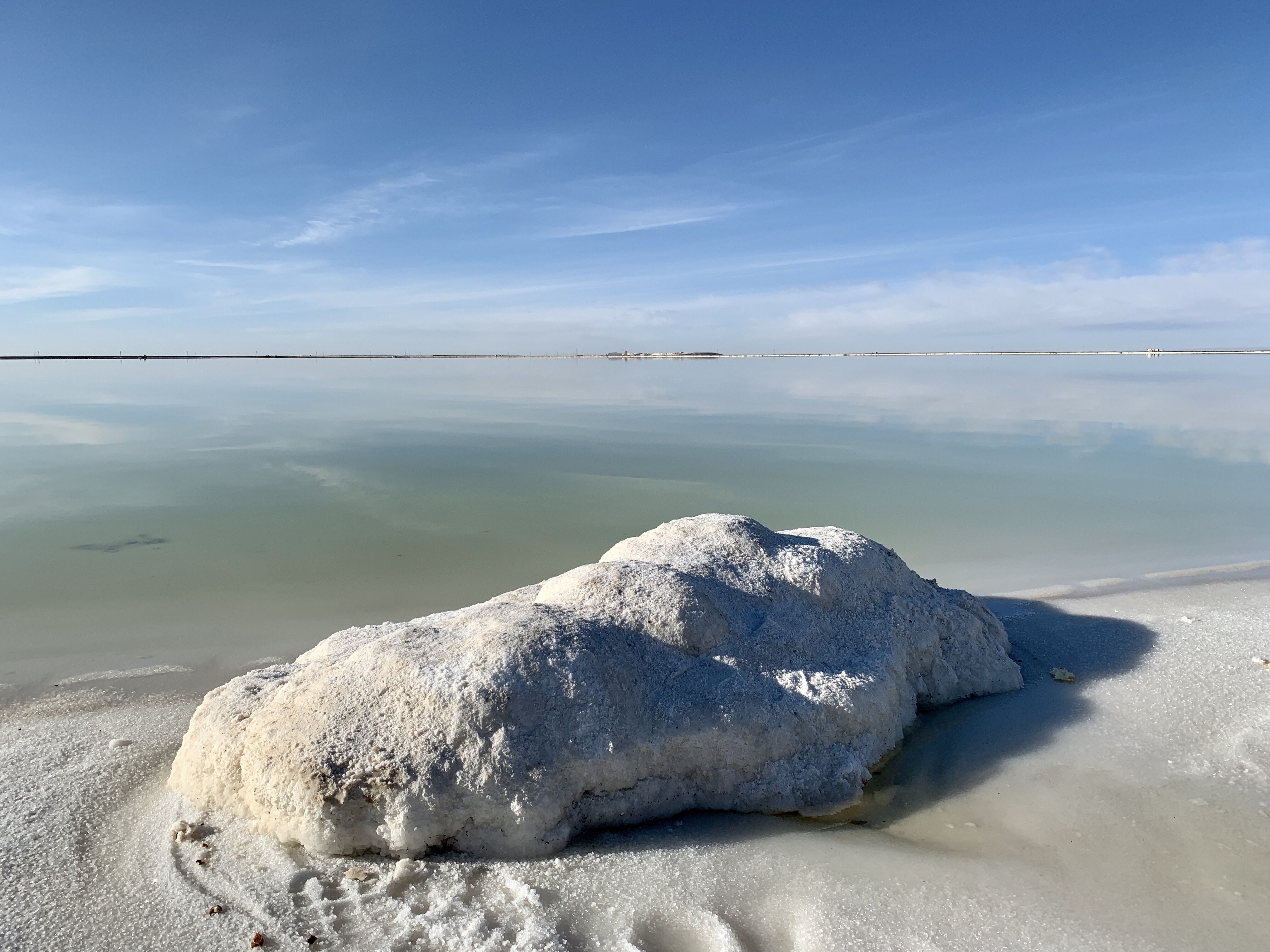 青海格尔木察尔汗盐湖 摄影/电池百人会 于清教 青海格尔木察尔汗盐湖 摄影/电池百人会 于清教