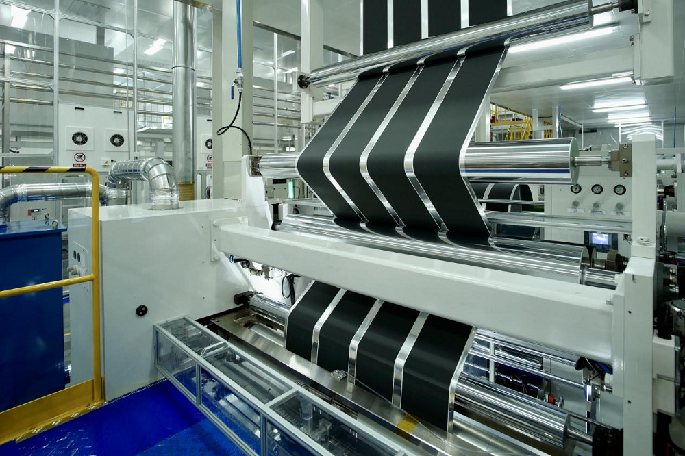 新能源汽车价格战打响 蜂巢能源以创新实力彰显优势 新能源汽车价格战打响 蜂巢能源以创新实力彰显优势