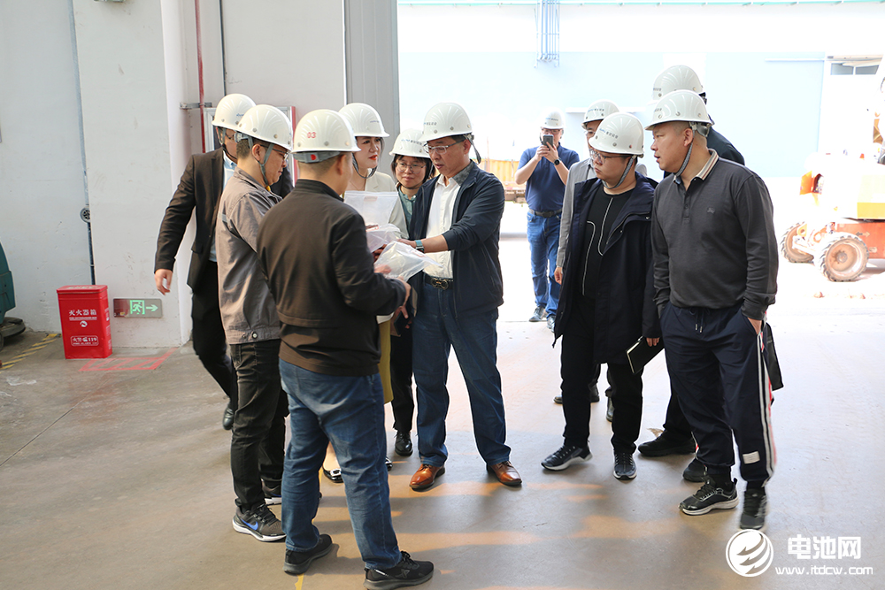 中国电池新能源产业链调研团一行到访赣州寒锐 中国电池新能源产业链调研团一行到访赣州寒锐