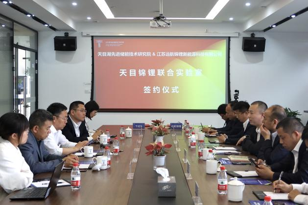 双方进行项目会谈 双方进行项目会谈