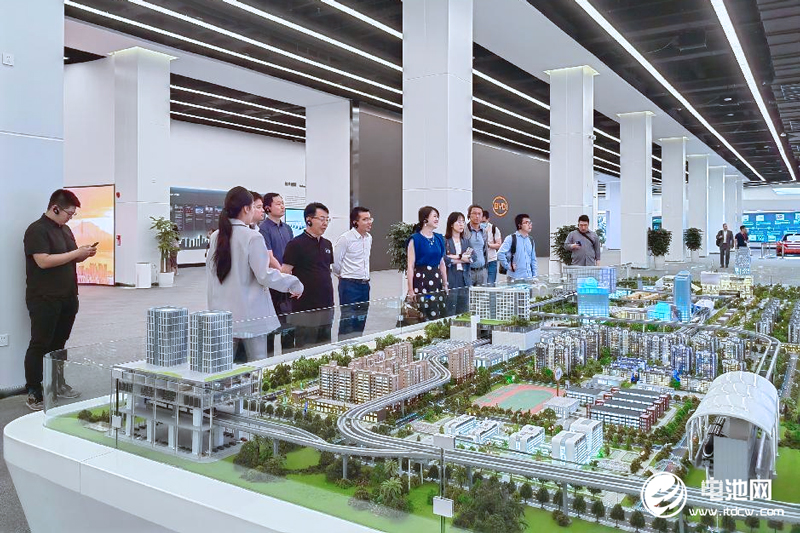 新能源汽车,比亚迪,动力电池 新能源汽车,比亚迪,动力电池