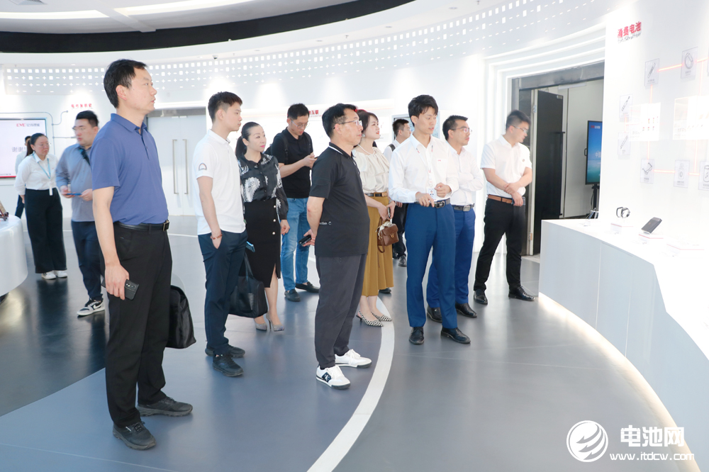 亿纬锂能目标2023年营收700亿 电池外销占比提升