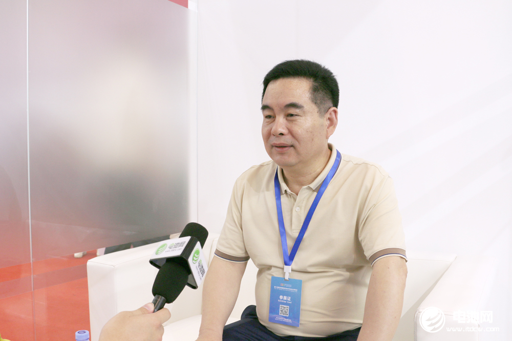 长虹三杰总经理杨清欣 长虹三杰总经理杨清欣