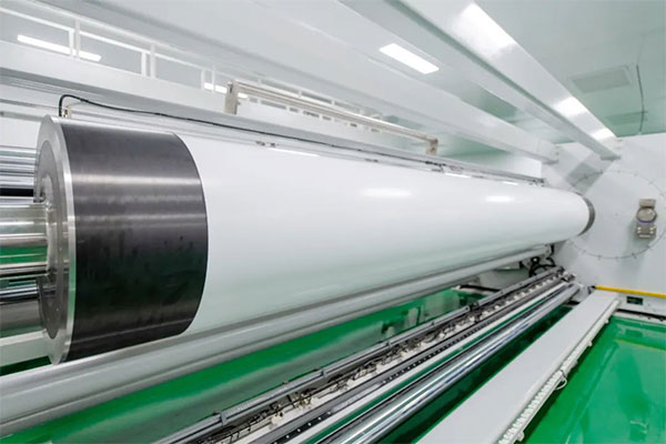 年产4.4亿平方米 康辉新材锂电池隔膜首条生产线全线贯通 年产4.4亿平方米 康辉新材锂电池隔膜首条生产线全线贯通