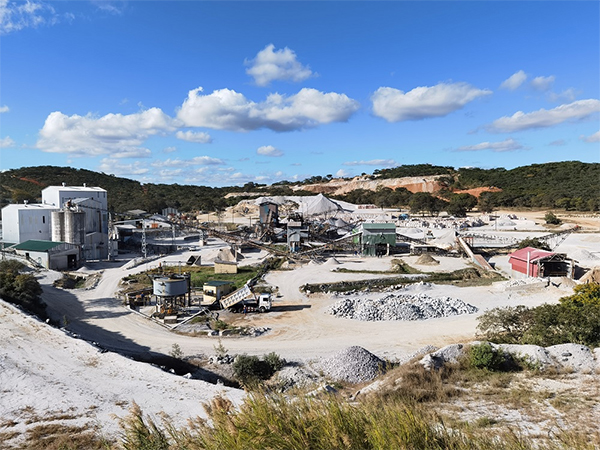 津巴布韦Bikita矿山再获矿产资源量增储 图片来源:中矿资源 津巴布韦Bikita矿山再获矿产资源量增储 图片来源:中矿资源