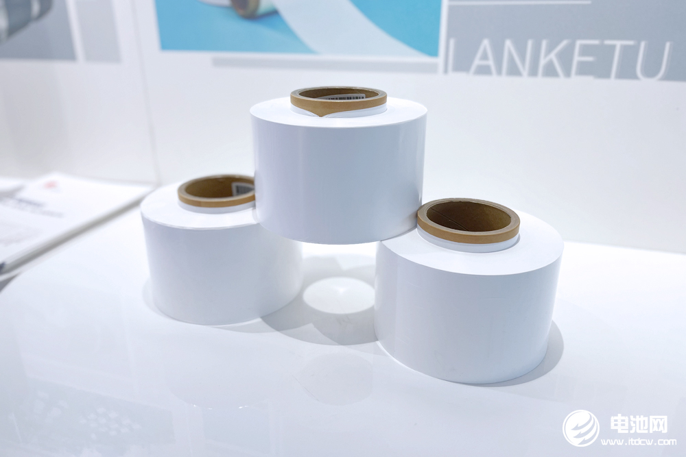 7月我国隔膜产量13.17亿平方米 高端产能供需偏紧 7月我国隔膜产量13.17亿平方米 高端产能供需偏紧