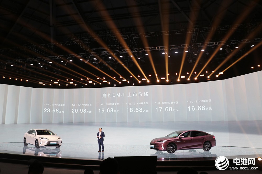 比亚迪海洋网销量超140万辆 海豹DM-i抢占中型轿车市场