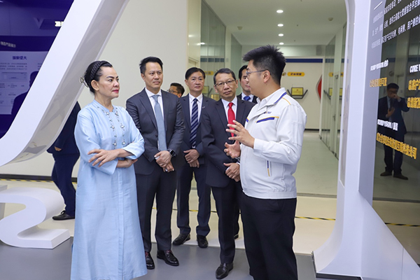 国际能源巨头万浦集团投资入股 蜂巢能源加速拓展海外市场 国际能源巨头万浦集团投资入股 蜂巢能源加速拓展海外市场