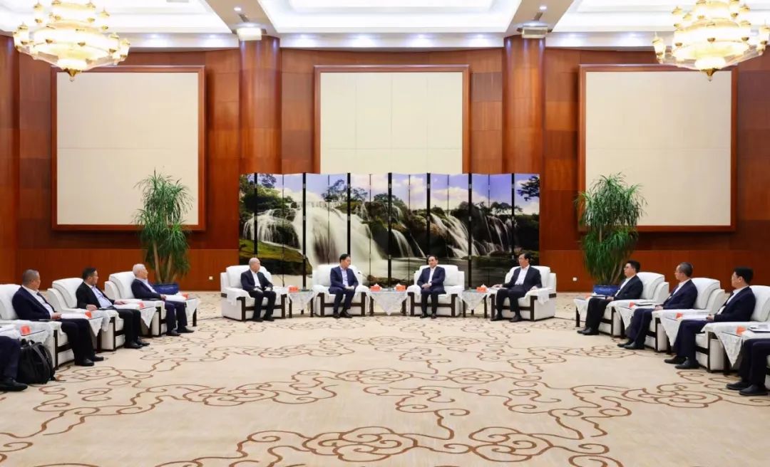 图/贵州日报 图/贵州日报