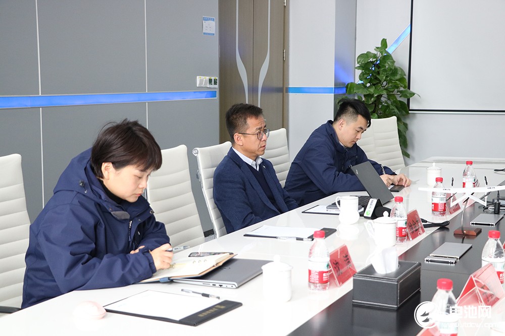 中国电池新能源产业链调研团一行参观考察江苏卫蓝新能源