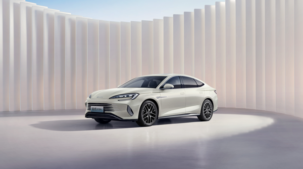 双豹齐发:比亚迪2025款海豹售17.58万起!海豹07DM-i售13.98万起! 双豹齐发:比亚迪2025款海豹售17.58万起!海豹07DM-i售13.98万起!