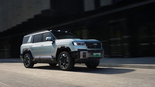 比亚迪方程豹携手华为乾崑智驾 加速中国智驾技术向前 比亚迪方程豹携手华为乾崑智驾 加速中国智驾技术向前