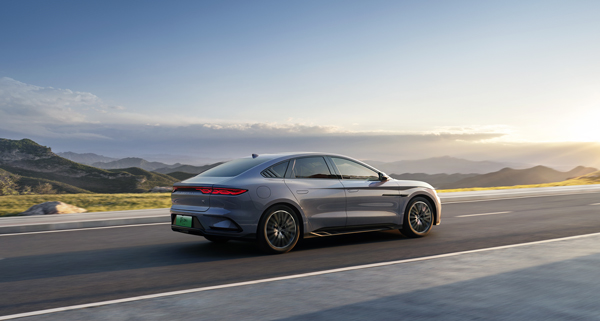 2025款汉上市 4.jpg