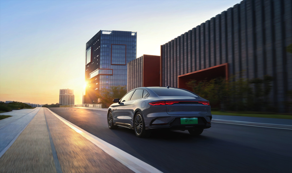 2025款汉上市 6.jpg