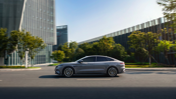 2025款汉上市 7.jpg