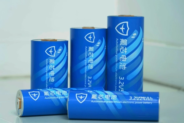 相同体积存储更多电能 氟芯电池赋能便携设备持久续航