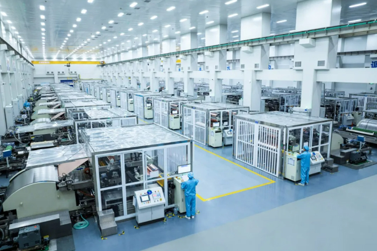 海亮铜箔生产线  图片来源/海亮股份