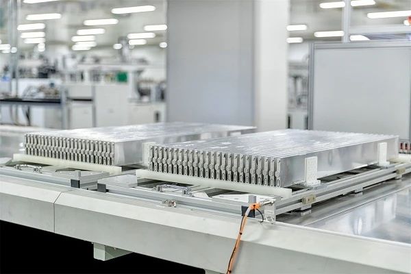 刀片电池 图/比亚迪 刀片电池 图/比亚迪