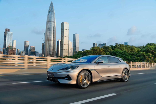 比亚迪“天神之眼”重磅升级!无图城市领航功能全国开通! 比亚迪“天神之眼”重磅升级!无图城市领航功能全国开通!