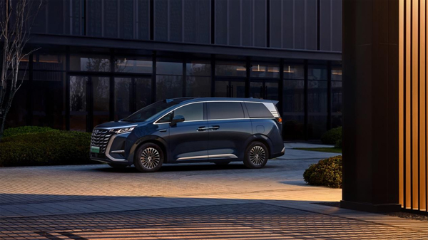 25款腾势D9重磅上市