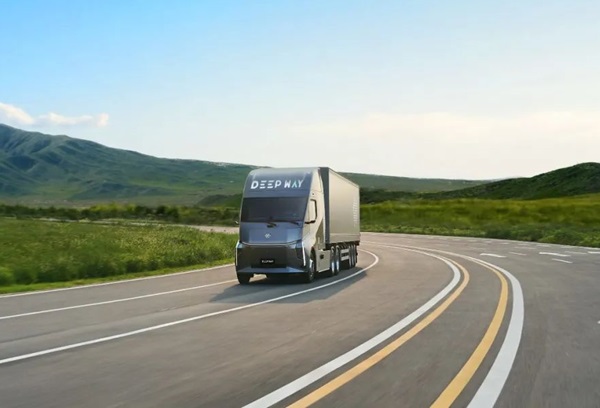 刚完成7.5亿B轮融资 DeepWay深向再签新能源智能重卡北方总部 刚完成7.5亿B轮融资 DeepWay深向再签新能源智能重卡北方总部