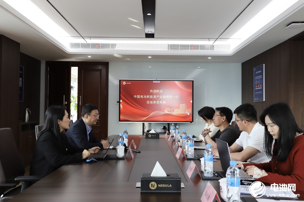 中国电池新能源产业链调研采访团一行参观考察星云股份