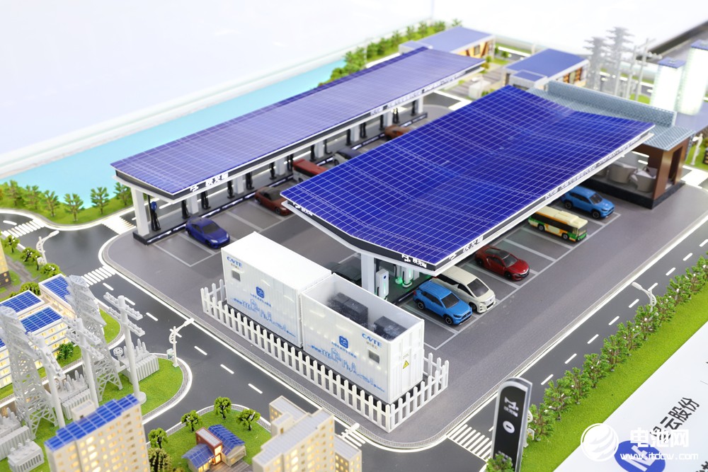 中国电池新能源产业链调研采访团一行参观考察星云股份