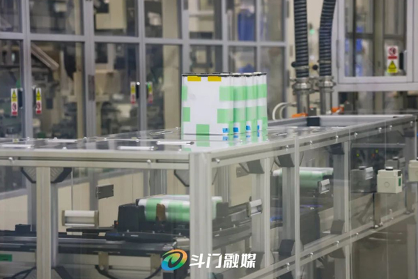 总投资10亿！年产能6GWh！广东首条半固态储能电池产线投产