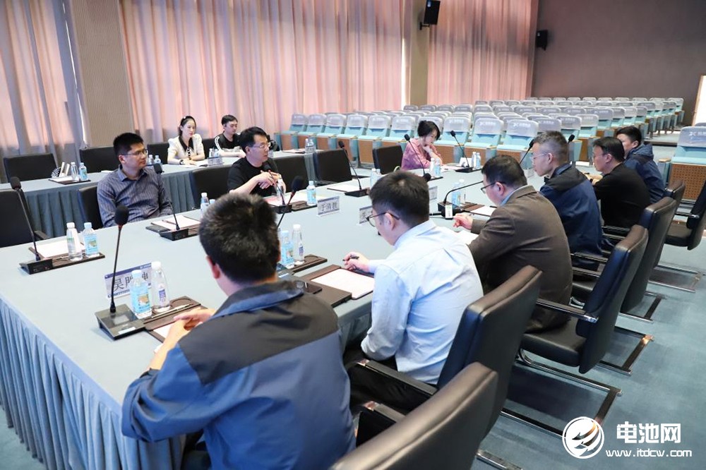 中国电池新能源产业链调研采访团（安徽站）一行到访巡鹰集团