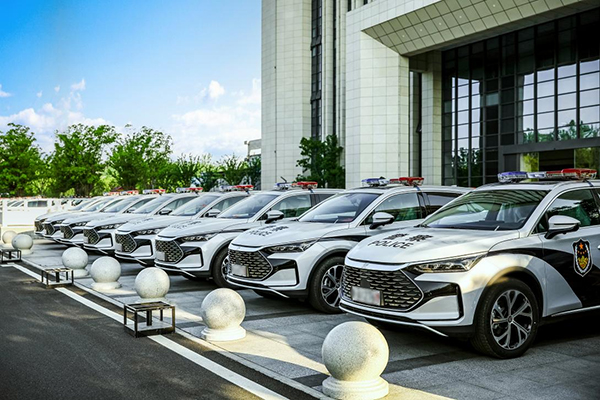 公务员都在开比亚迪 每4辆新能源公务车就有1辆是比亚迪 公务员都在开比亚迪 每4辆新能源公务车就有1辆是比亚迪