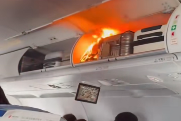 官方最新通报！一航班旅客手提行李中锂电池自燃！