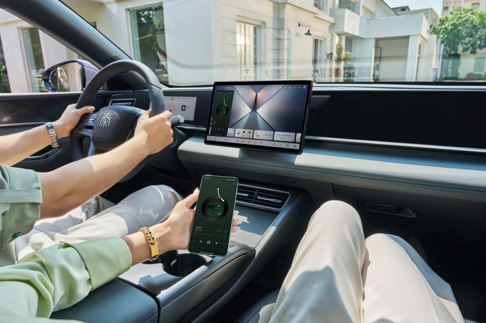 限时超级置换补贴价9.28万起 2026款秦L DM-i上市 限时超级置换补贴价9.28万起 2026款秦L DM-i上市