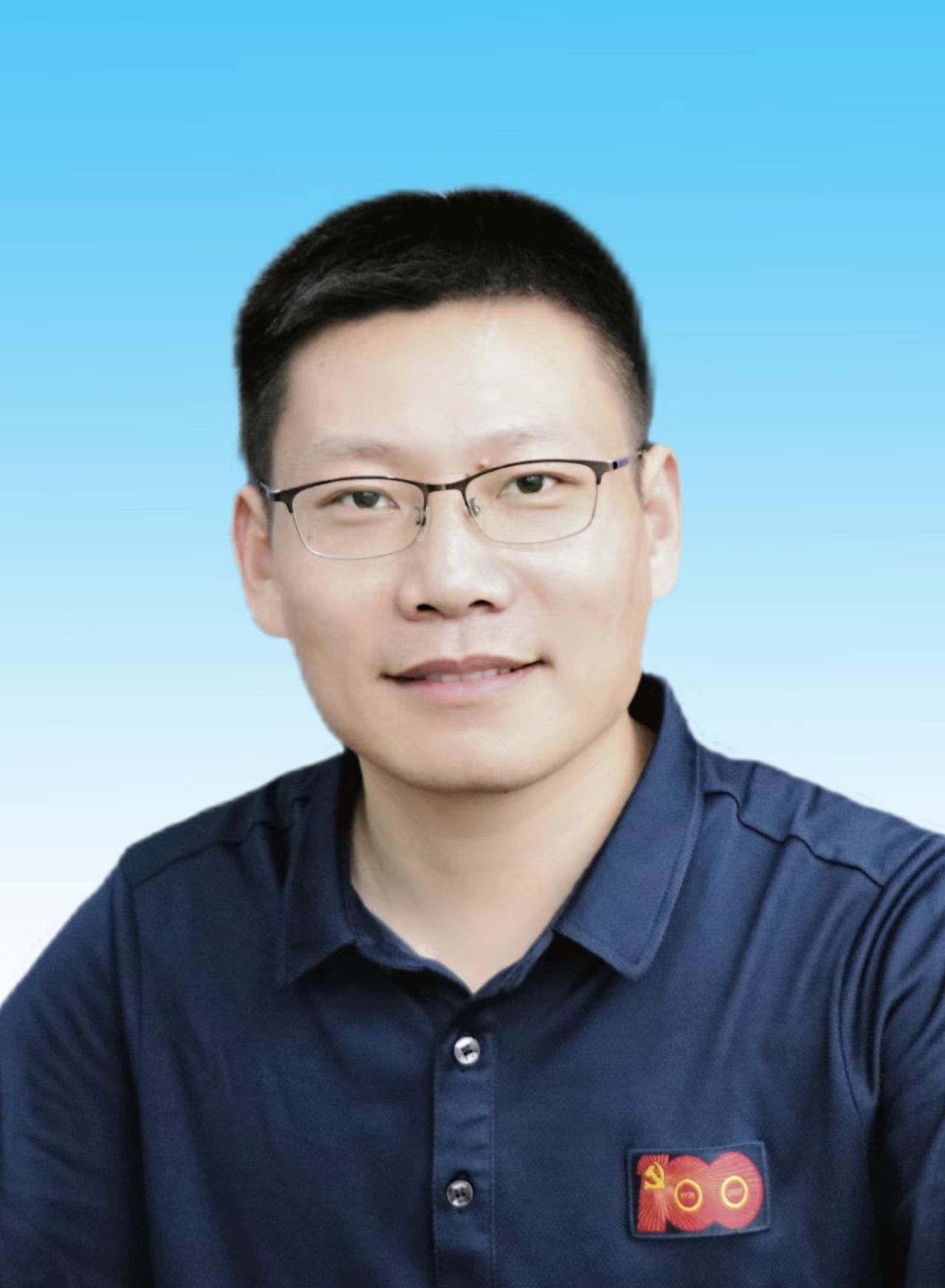 北京大学深圳研究生院副教授/薄膜技术与装备实验负责人/深圳后浪实验室主任吴忠振 北京大学深圳研究生院副教授/薄膜技术与装备实验负责人/深圳后浪实验室主任吴忠振