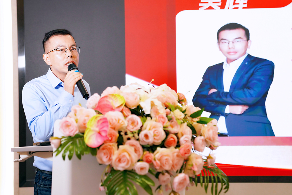 伊维经济研究院研究部总经理/中国电池产业研究院院长吴辉