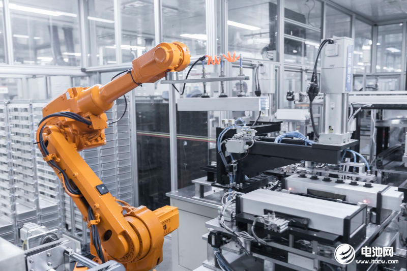 2025年电池新能源行业十大国内新闻：破局重塑 智胜未来