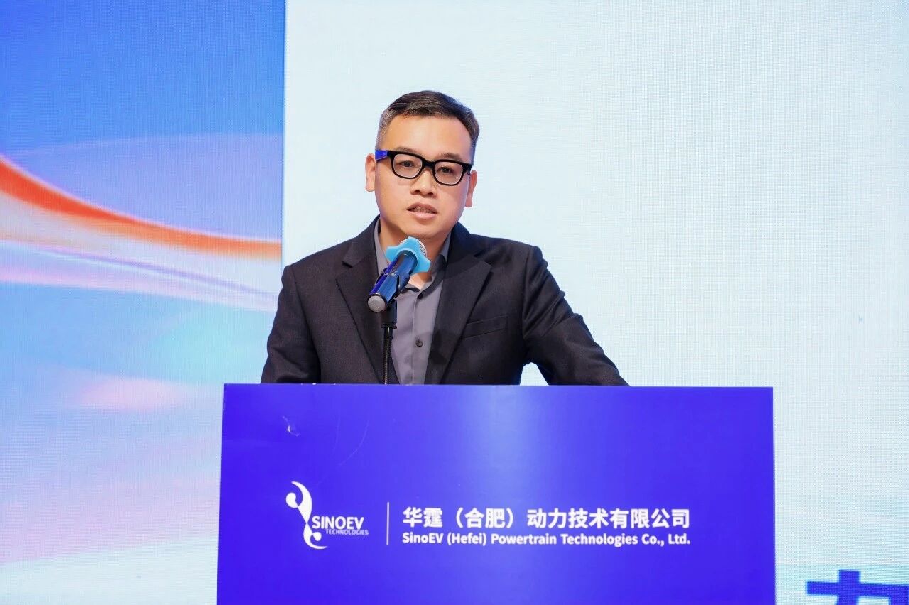 华霆动力运营副总经理谢睿文