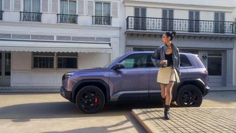 比亚迪闪充首个量产车型来了！方程豹钛3闪充版上市15万起