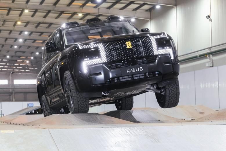 比亚迪综合越野开发中心首次开放 解密仰望U8的“进阶密码”