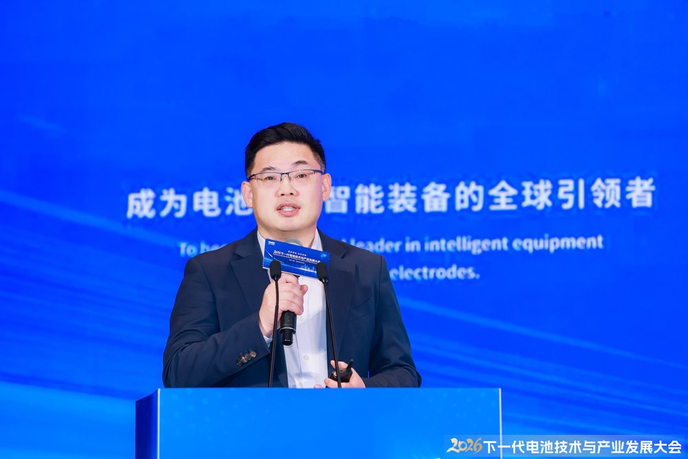 蜂巢能源科技股份有限公司董事长兼CEO 杨红新 蜂巢能源科技股份有限公司董事长兼CEO 杨红新
