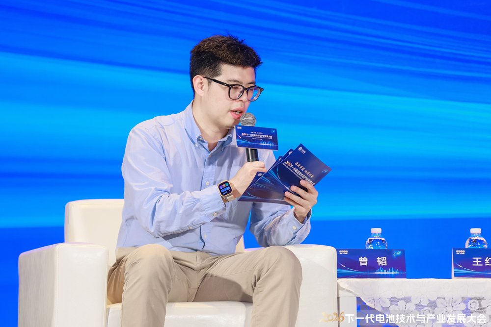 中国银河证券研究所执行总经理/电力设备新能源首席分析师 曾韬 中国银河证券研究所执行总经理/电力设备新能源首席分析师 曾韬