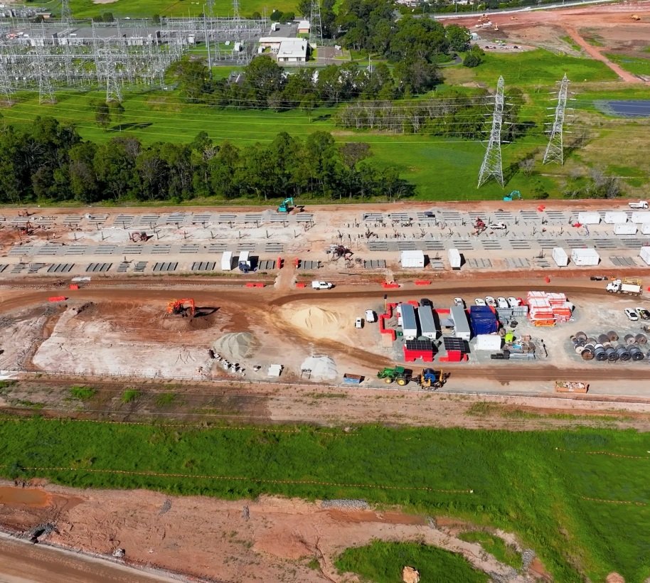 Supernode项目建设现场,毗邻South Pine输电设施 Supernode项目建设现场,毗邻South Pine输电设施